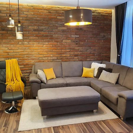 Jegmadar Apartman Debrecen Buitenkant foto