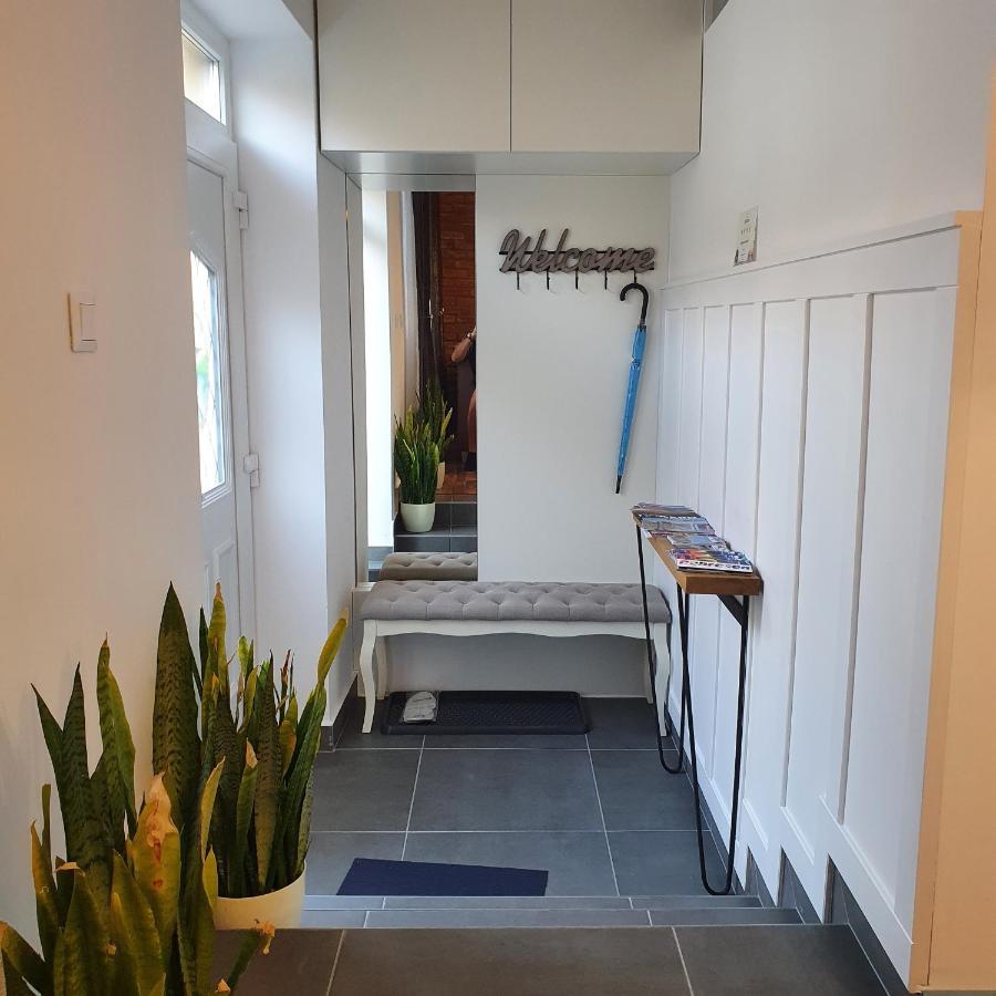 Jegmadar Apartman Debrecen Buitenkant foto