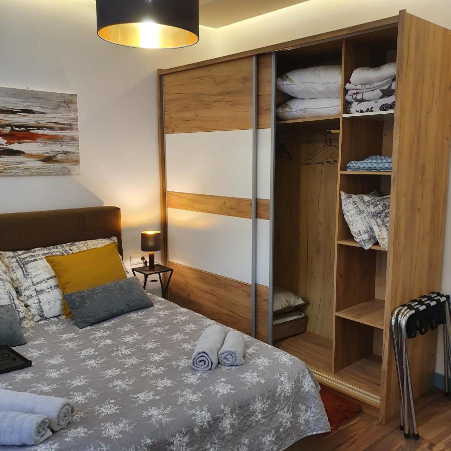 Jegmadar Apartman Debrecen Buitenkant foto